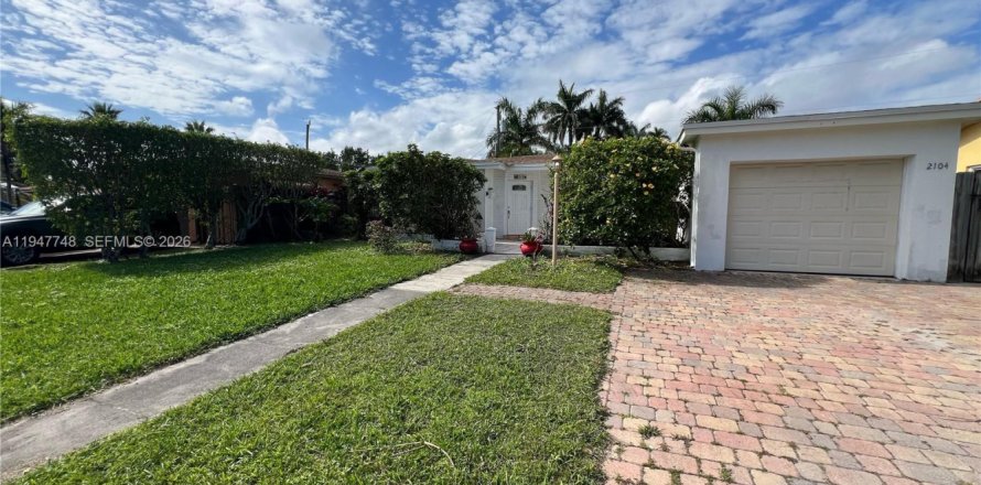 Casa en Hollywood, Florida 3 dormitorios, 168.71 m2 № 2006167