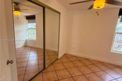 Casa en venta en Hollywood, Florida, 3 dormitorios, 168.71 m2 № 2006167 - foto 11