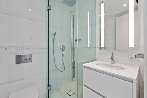 Condominio en alquiler en Miami, Florida, 5 dormitorios № 1994876 - foto 13