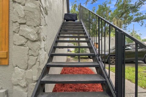 Propiedad comercial en venta en Tampa, Florida, 6 dormitorios, 161.28 m2 № 2291925 - foto 17