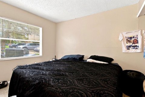 Propiedad comercial en venta en Tampa, Florida, 6 dormitorios, 161.28 m2 № 2291925 - foto 13