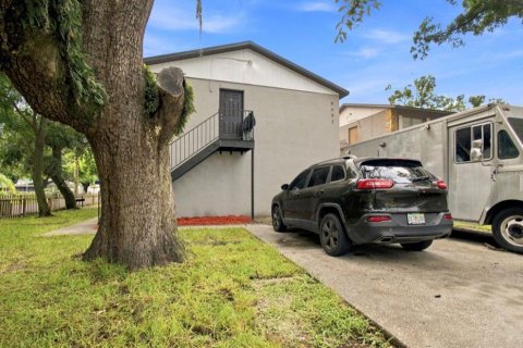 Propiedad comercial en venta en Tampa, Florida, 6 dormitorios, 161.28 m2 № 2291925 - foto 25