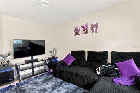 Propiedad comercial en venta en Tampa, Florida, 6 dormitorios, 161.28 m2 № 2291925 - foto 16