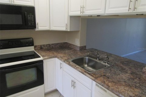 Copropriété à louer à Clearwater, Floride: 2 chambres, 105.91 m2 № 2429337 - photo 3