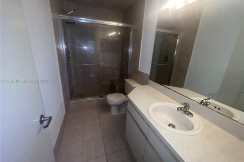 Купить кондоминиум в Серфсайд, Флорида 2 спальни, 110.55м2, № 2182388 - фото 23