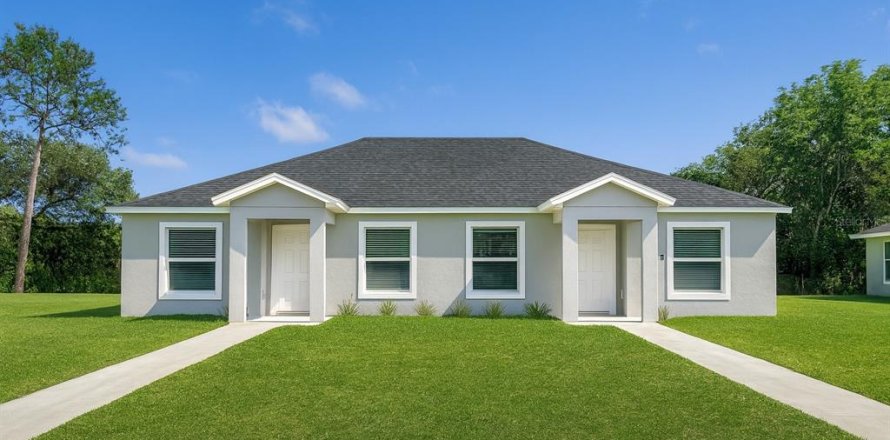 Commercial property in Inverness, Florida 4 bedrooms, 195.47 sq.m. № 1894904