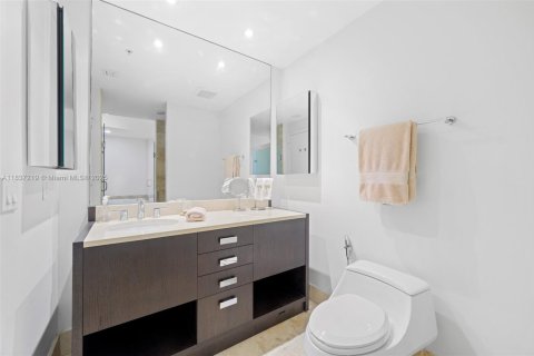 Copropriété à vendre à Sunny Isles Beach, Floride: 3 chambres, 198.53 m2 № 1958394 - photo 17