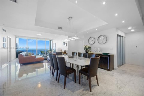 Copropriété à vendre à Sunny Isles Beach, Floride: 3 chambres, 198.53 m2 № 1958394 - photo 4