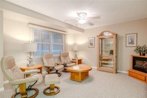 Copropriété à vendre à Daytona Beach Shores, Floride: 3 chambres, 195.09 m2 № 1447071 - photo 8