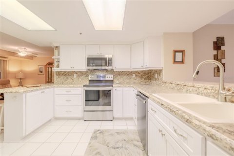 Copropriété à vendre à Daytona Beach Shores, Floride: 3 chambres, 195.09 m2 № 1447071 - photo 13