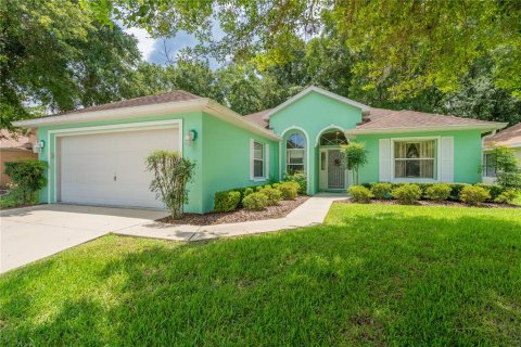 House in Ocala, Florida 3 bedrooms, 149.02 sq.m. № 2157626