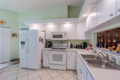 House in Ocala, Florida 3 bedrooms, 149.02 sq.m. № 2157626 - photo 14