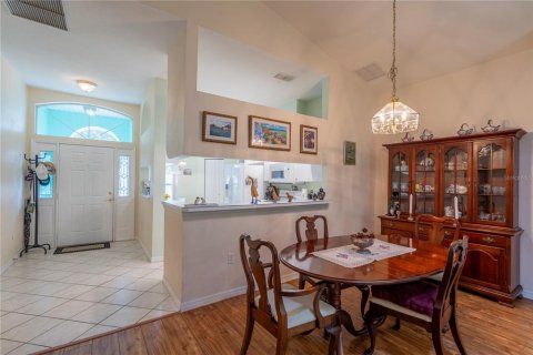 House in Ocala, Florida 3 bedrooms, 149.02 sq.m. № 2157626 - photo 9