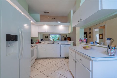 House in Ocala, Florida 3 bedrooms, 149.02 sq.m. № 2157626 - photo 16
