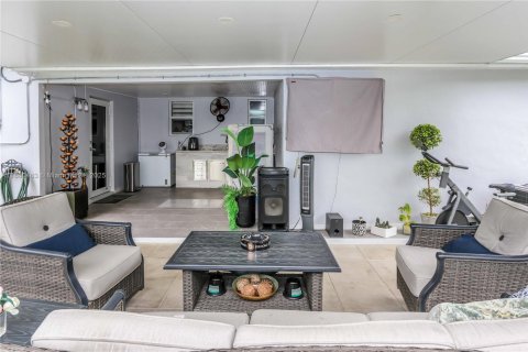 Villa ou maison à vendre à Miami, Floride: 3 chambres, 152.73 m2 № 1924793 - photo 8