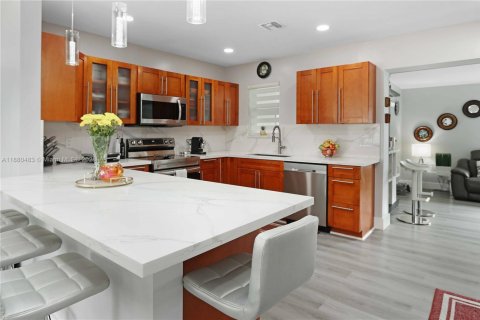 Villa ou maison à vendre à Miami, Floride: 3 chambres, 152.73 m2 № 1924793 - photo 23