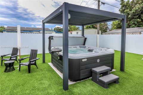 Villa ou maison à vendre à Miami, Floride: 3 chambres, 152.73 m2 № 1924793 - photo 15