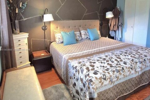 Condo in Coconut Creek, Florida, 3 bedrooms № 2010395 - photo 8