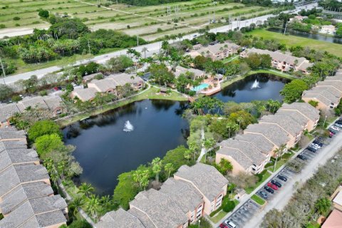 Condo in Coconut Creek, Florida, 3 bedrooms № 2010395 - photo 30