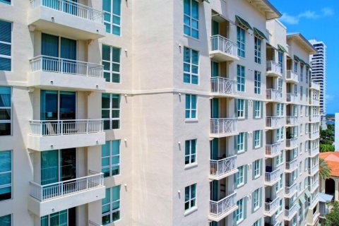 Condo in West Palm Beach, Florida, 1 bedroom  № 666881 - photo 1