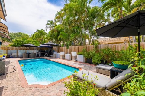 House in Palmetto Bay, Florida 6 bedrooms, 277.96 sq.m. № 1772440 - photo 14