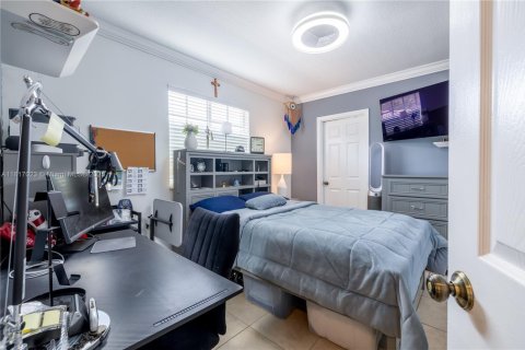 House in Palmetto Bay, Florida 6 bedrooms, 277.96 sq.m. № 1772440 - photo 20