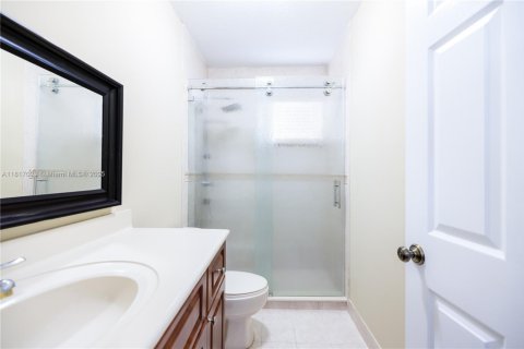 House in Palmetto Bay, Florida 6 bedrooms, 277.96 sq.m. № 1772440 - photo 22