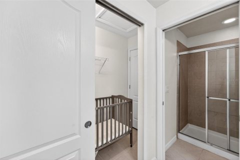 Touwnhouse à vendre à Kissimmee, Floride: 5 chambres, 210.24 m2 № 2283642 - photo 21