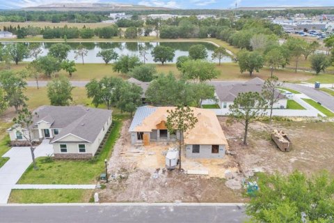House in Bartow, Florida 4 bedrooms, 206.71 sq.m. № 1680285 - photo 1