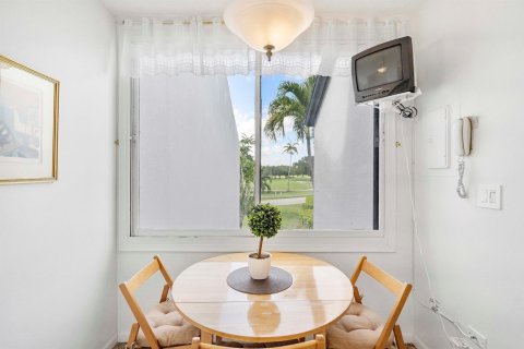 Купить кондоминиум в Бока-Ратон, Флорида 4 комнаты, 130.06м2, № 2084156 - фото 19