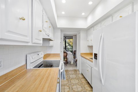 Купить кондоминиум в Бока-Ратон, Флорида 4 комнаты, 130.06м2, № 2084156 - фото 16