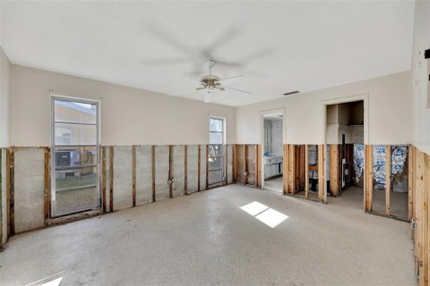 Villa ou maison à vendre à Clearwater, Floride: 2 chambres, 149.29 m2 № 1565358 - photo 18