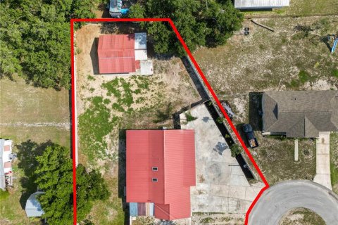 House in Mulberry, Florida 6 bedrooms, 209.49 sq.m. № 2116442 - photo 3