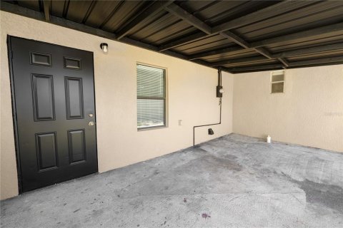 House in Mulberry, Florida 6 bedrooms, 209.49 sq.m. № 2116442 - photo 14