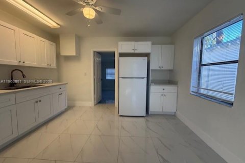 House in Fort Lauderdale, Florida 3 bedrooms, 113.25 sq.m. № 2023539 - photo 10