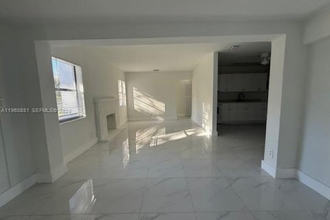 House in Fort Lauderdale, Florida 3 bedrooms, 113.25 sq.m. № 2023539 - photo 21