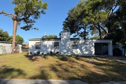 House in Fort Lauderdale, Florida 3 bedrooms, 113.25 sq.m. № 2023539 - photo 2