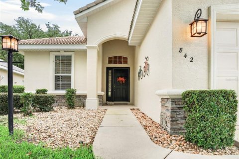 House in Hernando, Florida 2 bedrooms, 154.78 sq.m. № 2121628 - photo 10