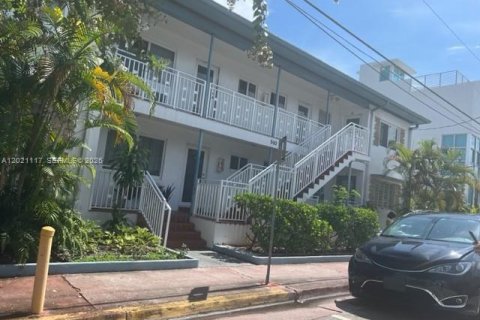 Condo in Miami Beach, Florida, 1 bedroom № 2087301
