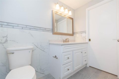 House in Port Richey, Florida 2 bedrooms, 117.06 sq.m. № 1612807 - photo 20