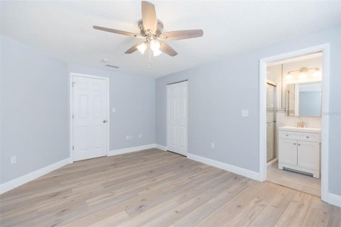 House in Port Richey, Florida 2 bedrooms, 117.06 sq.m. № 1612807 - photo 22