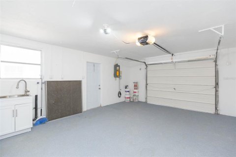 House in Port Richey, Florida 2 bedrooms, 117.06 sq.m. № 1612807 - photo 29