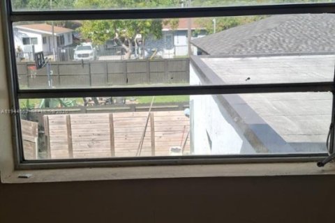 Immobilier commercial à vendre à Miami, Floride: 142.33 m2 № 2001083 - photo 12