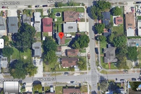 Immobilier commercial à vendre à Miami, Floride: 142.33 m2 № 2001083 - photo 2