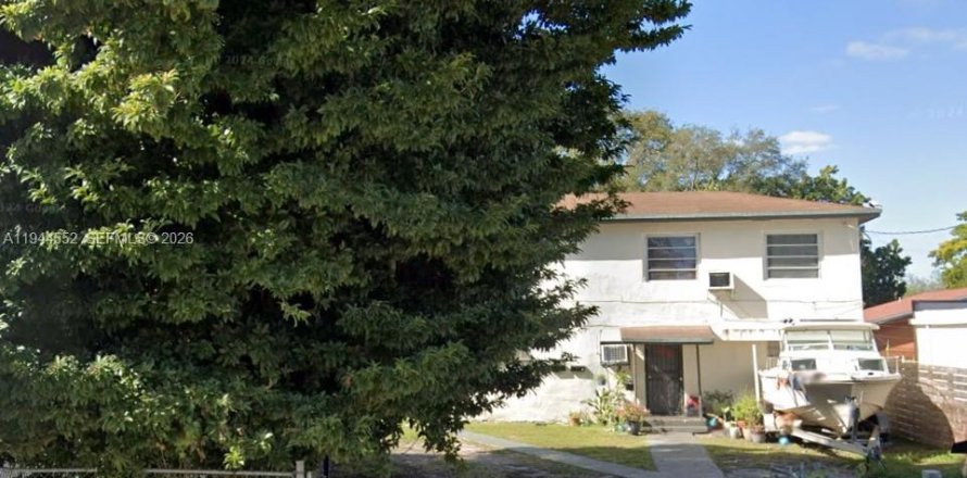 Immobilier commercial à Miami, Floride 142.33 m2 № 2001083