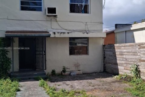 Immobilier commercial à vendre à Miami, Floride: 142.33 m2 № 2001083 - photo 3