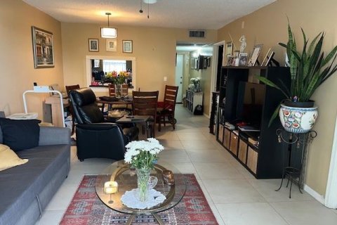Condo in Davie, Florida, 2 bedrooms  № 2088426 - photo 3