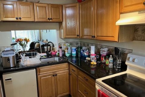 Condo in Davie, Florida, 2 bedrooms  № 2088426 - photo 13
