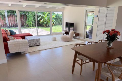 Casa en venta en Fort Lauderdale, Florida, 3 dormitorios, 147.16 m2 № 2421578 - foto 3