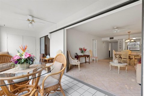 Condo in Bradenton, Florida, 2 bedrooms № 2214490 - photo 20